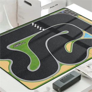 PISTE XXL POUR TURBO RACING...